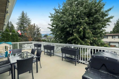 Basement Recreation Room Photo of 12547 Blackstock Street, Maple Ridge, BC