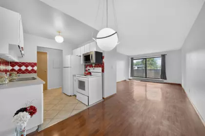 322 8700 Ackroyd Road, Richmond, BC, Richmond — Apartment/Condo for sale