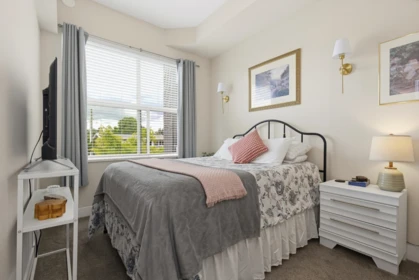 210 2120 Gladwin Road, Abbotsford, BC, Abbotsford — Apartment/Condo for sale