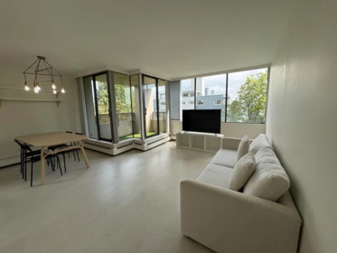 502 1737 Duchess Avenue, West Vancouver, BC, West Vancouver — Apartment/Condo for sale