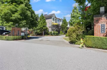 117 3010 Riverbend Drive, Coquitlam, BC, Coquitlam — Townhouse for sale