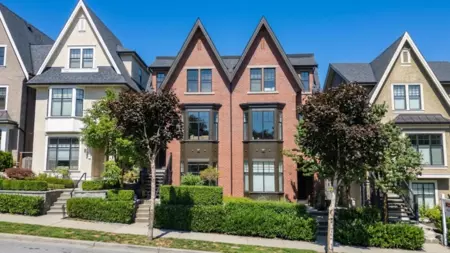 1 3439 Roxton Avenue, Coquitlam, BC, Coquitlam — Half Duplex for sale