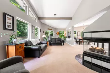 Breakfast Nook Photo of 24400 56 Avenue, Langley, BC