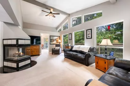 Kitchen Island Photo of 24400 56 Avenue, Langley, BC