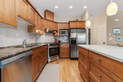 Kitchen Photo of 62 8590 Sunrise Drive, Chilliwack, BC
