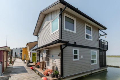 14 3871 W River Road Road, Delta, BC, Delta — Single Family Residence for sale