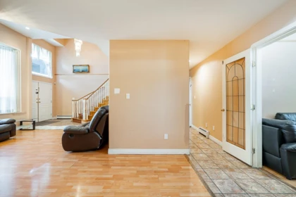 Kitchen Photo of 13107 74 Avenue, Surrey, BC