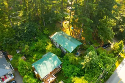 Community Amenities Photo (Clubhouse) of 368 Eagles Nest Road, Bowen Island, BC