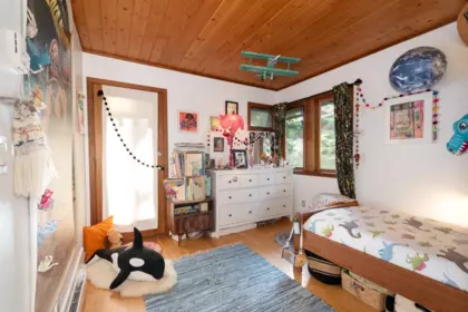 Guest Bathroom Photo of 368 Eagles Nest Road, Bowen Island, BC