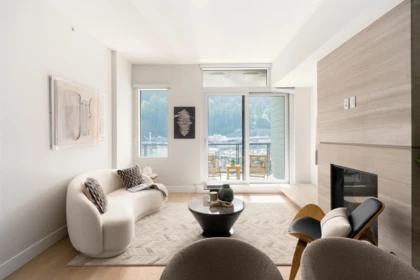 305 6707 Nelson Avenue, West Vancouver, BC, West Vancouver — Apartment/Condo for sale