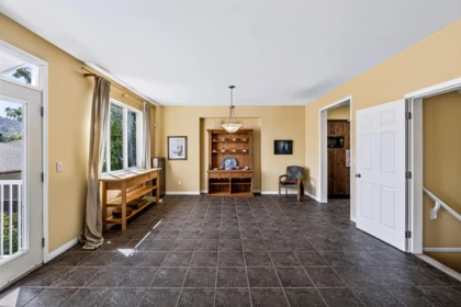 Walk-In Closet Photo of 36256 Stephen Leacock Drive, Abbotsford, BC