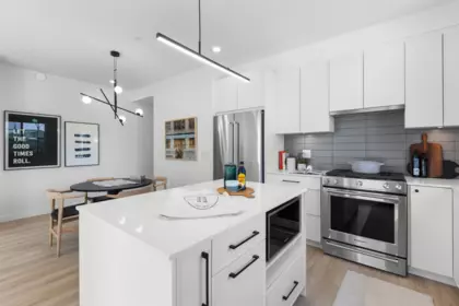 Kitchen Island Photo of 313 2771 Montrose Avenue, Abbotsford, BC
