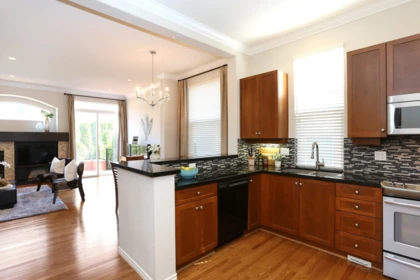 Breakfast Nook Photo of 15319 36 Avenue, Surrey, BC
