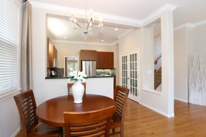 Kitchen Island Photo of 15319 36 Avenue, Surrey, BC