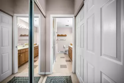 Guest Bathroom Photo of 504 25 Richmond Street, New Westminster, BC