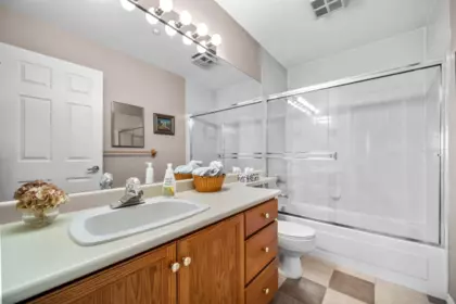 Laundry Room Photo of 504 25 Richmond Street, New Westminster, BC