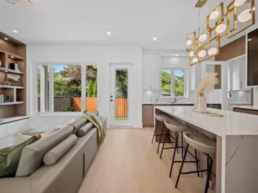 Kitchen Island Photo of 1 5685 Forest Street, Burnaby, BC