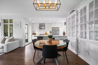 Kitchen Island Photo of 305 168 E 35th Avenue, Vancouver, BC