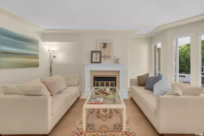 151 8600 Lansdowne Road, Richmond, BC, Richmond — Apartment/Condo for sale