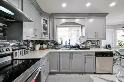 Breakfast Nook Photo of 30921 Sandpiper Drive, Abbotsford, BC