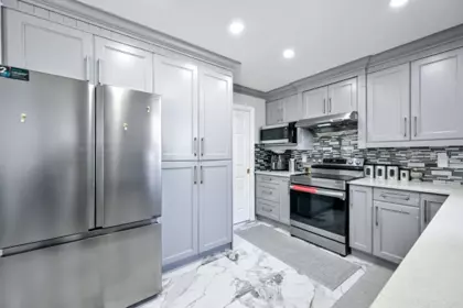 Pantry Photo of 30921 Sandpiper Drive, Abbotsford, BC