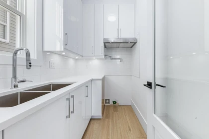 Kitchen Island Photo of 6221 148 Street, Surrey, BC