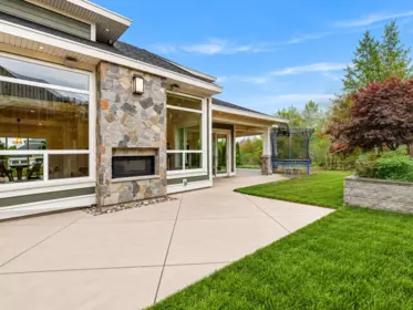Family Room Photo of 16468 29a Avenue, Surrey, BC