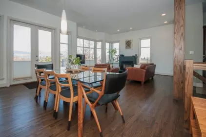 Breakfast Nook Photo of 3131 Collingwood Street, Vancouver, BC