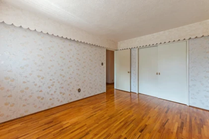 Garage Interior Photo of 2495 Lauralynn Drive, North Vancouver, BC