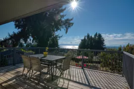 4735 Laurel Avenue, Sechelt, BC