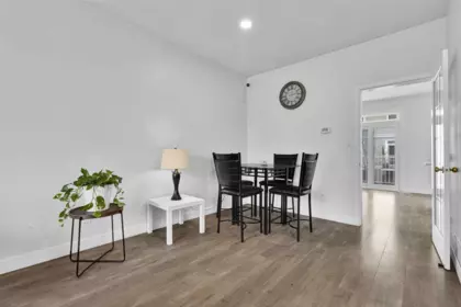 Kitchen Photo of 27 6518 121 Street, Surrey, BC