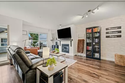 Living Room Photo of 70 20350 68 Avenue, Langley, BC