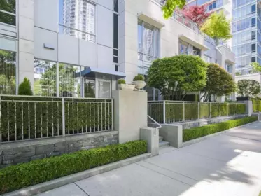 410 Beach Crescent, Vancouver, BC, Vancouver — Townhouse for sale