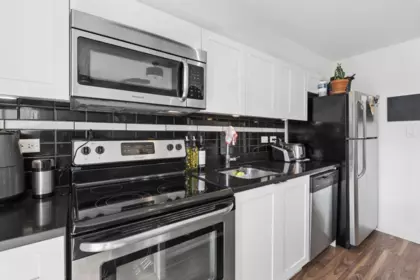Primary Bedroom Photo of 406 2511 Quebec Street, Vancouver, BC