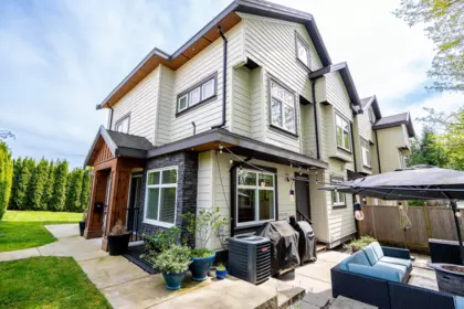 Front Yard Photo of 970 Rochester Avenue, Coquitlam, BC
