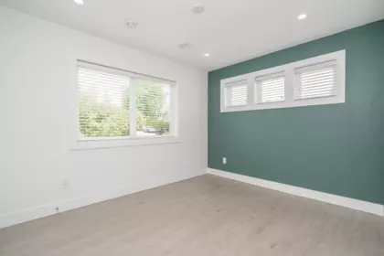 Laundry Room Photo of 970 Rochester Avenue, Coquitlam, BC