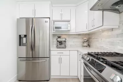 Pantry Photo of 970 Rochester Avenue, Coquitlam, BC