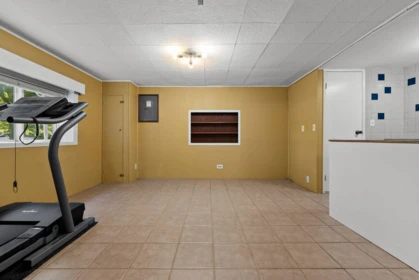 Entry Foyer Photo of 2621 Cambridge Street, Vancouver, BC