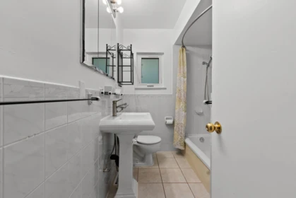 Laundry Room Photo of 2621 Cambridge Street, Vancouver, BC