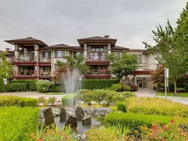 Garden / Landscaping Photo of 205 16455 64 Avenue, Surrey, BC