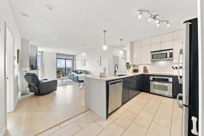Breakfast Nook Photo of 903 15 E Royal Avenue, New Westminster, BC