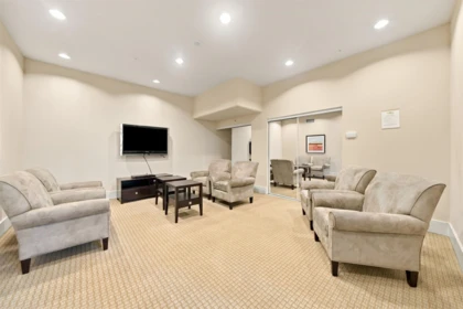 Garage Interior Photo of 903 15 E Royal Avenue, New Westminster, BC