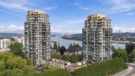 Hot Tub / Spa Photo of 903 15 E Royal Avenue, New Westminster, BC