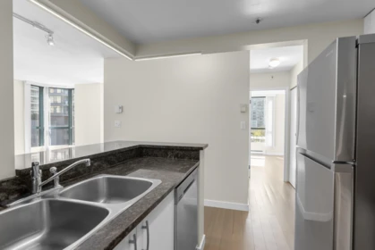 607 55 Tenth Street, New Westminster, BC, New Westminster — Apartment/Condo for sale
