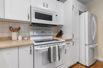 Primary Bedroom Photo of 20 3350 Elmwood Drive, Abbotsford, BC