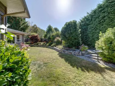 Kitchen Photo of 6388 Piper Place, Sechelt, BC