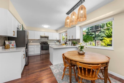 Family Room Photo of 9611 Mcburney Drive, Richmond, BC
