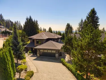 285 Monteray Avenue, North Vancouver, BC, North Vancouver — Single Family Residence for sale