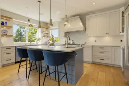 285 Monteray Avenue, North Vancouver, BC, North Vancouver — Single Family Residence for sale