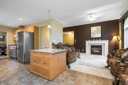 Entry Foyer Photo of 5688 Stonehaven Street, Chilliwack, BC